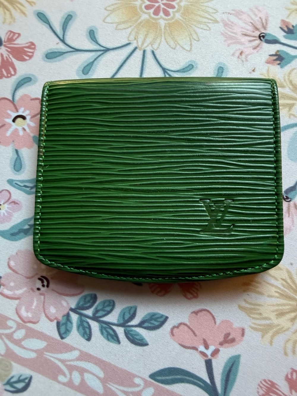 LOUIS VUITTON Cuvette Spool Coin Purse Wallet Epi Leather